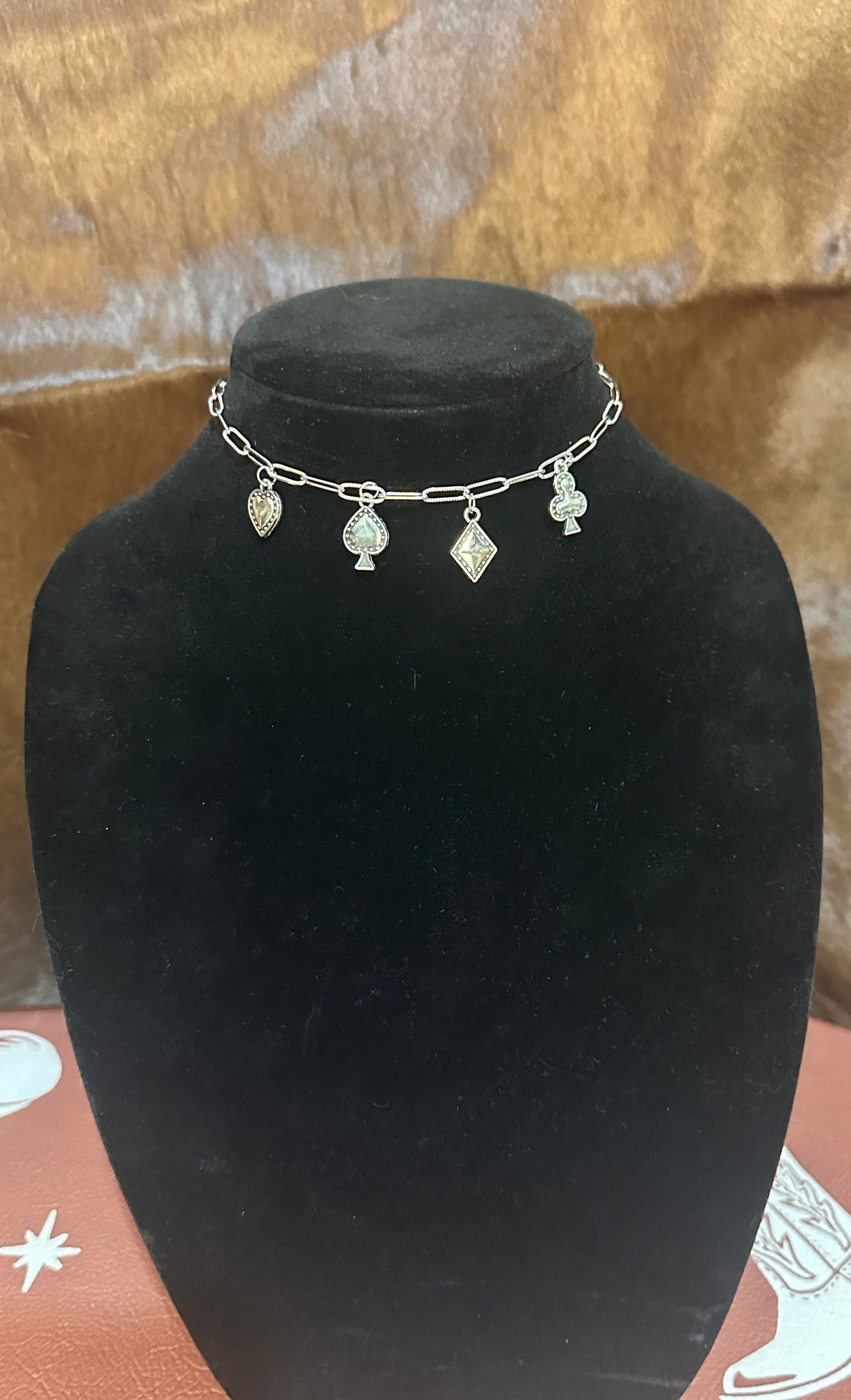 The Scout Choker